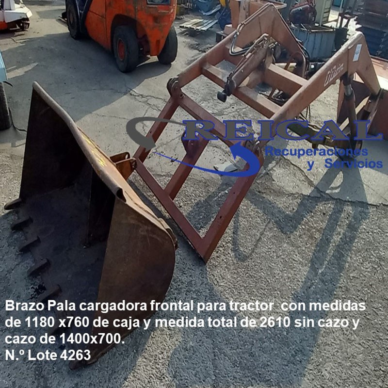 BRAZO PALA CARGADORA FRONTAL PARA TRACTOR  CON MEDIDAS DE 1180 X760 DE CAJA Y MEDIDA TOTAL DE 2610 SIN CAZO Y CAZO DE 1400X700. 