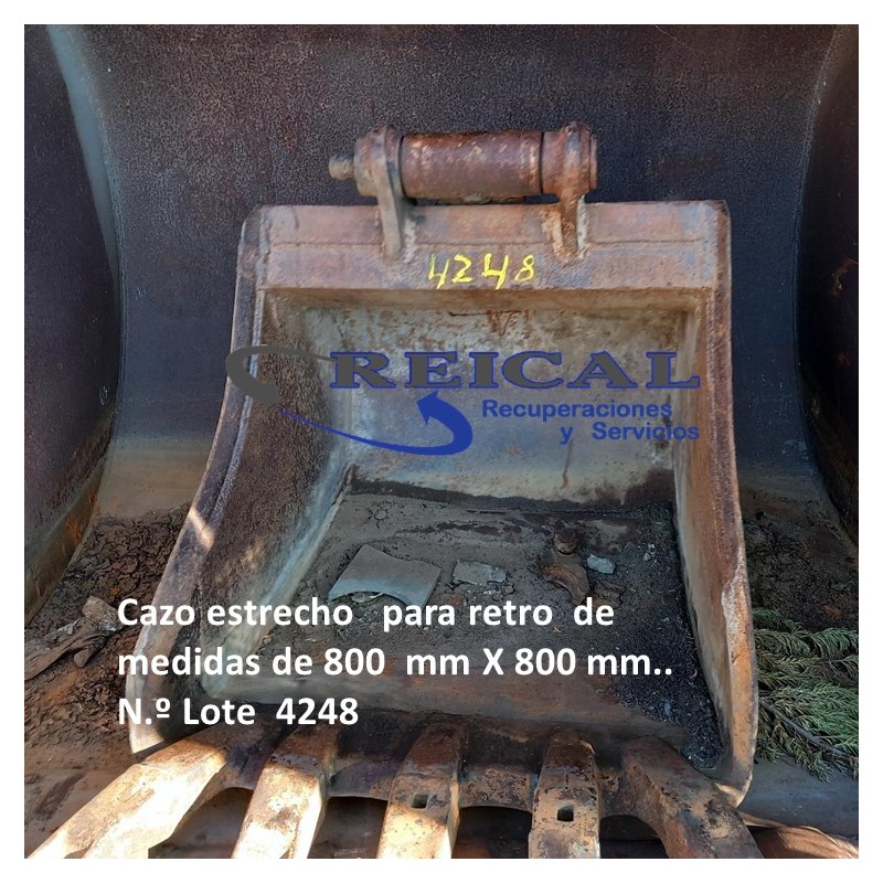 CAZO ESTRECHO   PARA RETROEXCAVADORA  DE MEDIDAS DE 800  MM X 800 MM