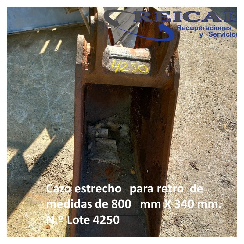 CAZO ESTRECHO   PARA RETROEXCAVADORA DE MEDIDAS DE 800   MM X 340 MM