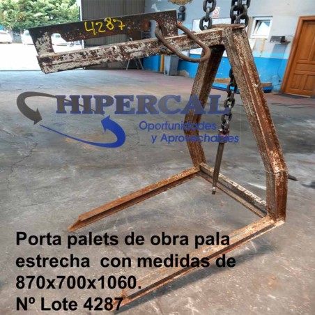 PINZA  PORTA PALET DE OBRA strecha  con medidas de 870x700x1060.