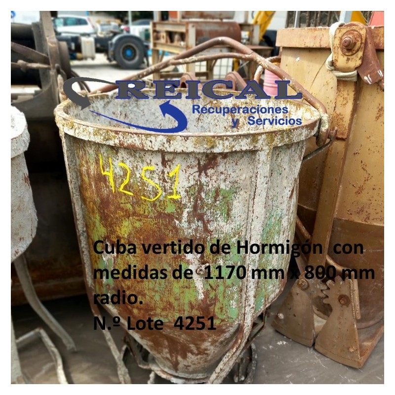 Cuba vertido de Hormigón  con medidas de  1170 mm x 800mde radio 